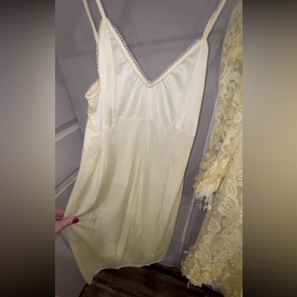 Zimmermann High Tide appliquéd lace midi dress - Picture 10 of 12